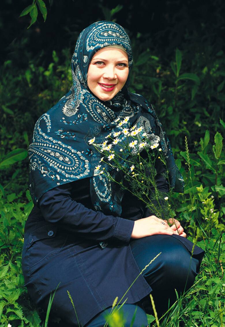 Динара Садретдинова: «Надев на голову платок, я стала более женственной»