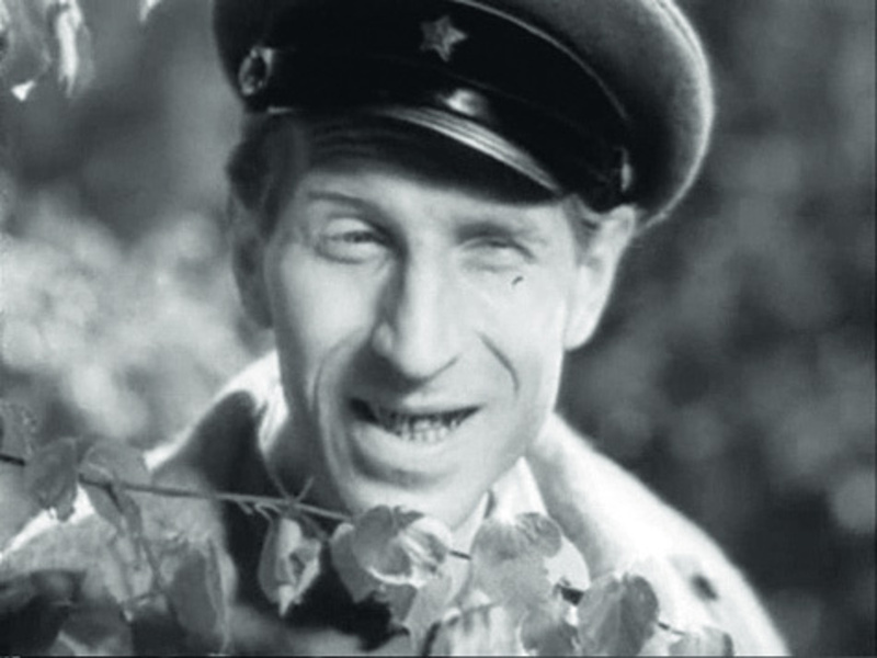 Сергей Филиппов сыграл в картине «Беспокойное хозяйство» немецкого разведчика.