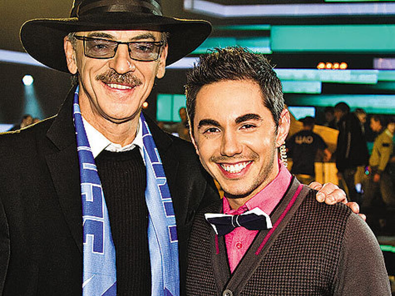 Недавно Тимур освоил ведение музыкальной программы. Шоу «Музыкальный ринг НТВ» он ведет вместе с Михаилом Боярским, которого вежливо называет по имени-отчеству.