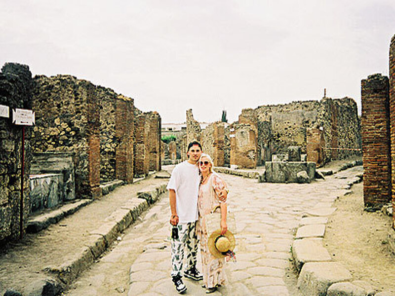 Безумное счастье с Сергеем Мандриком дорого обошлось  –  после разрыва с ним певица не хотела жить.