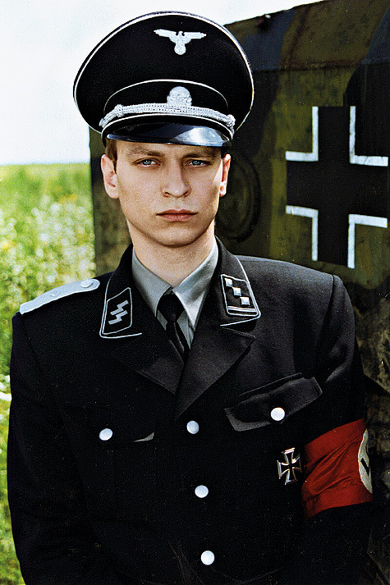 Роль эсэсовца в картине «В июне сорок первого» пополнила «злодейский» багаж актера.