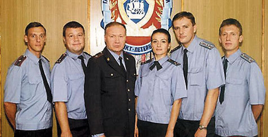 От первого актерского состава, игравшего в «Улицах разбитых фонарей», до десятого сезона дошли только Александр Половцев и Михаил Трухин. Сергей Селин, Юрий Кузнецов, Анастасия Мельникова и Алексей Нилов в сериале уже не снимаются.
