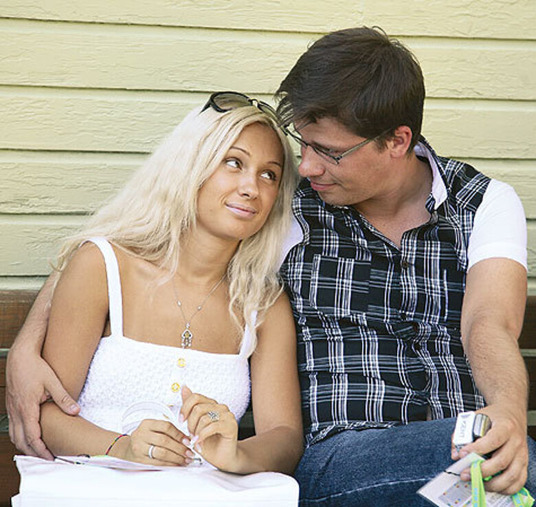 Гарик Харламов: «Мы сказали: „Давай поженимся“. И поженились»