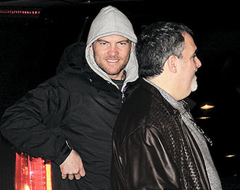 Сэм Уортингтон: «Еда в России тяжелая, а напитки крепкие. Но я справляюсь»