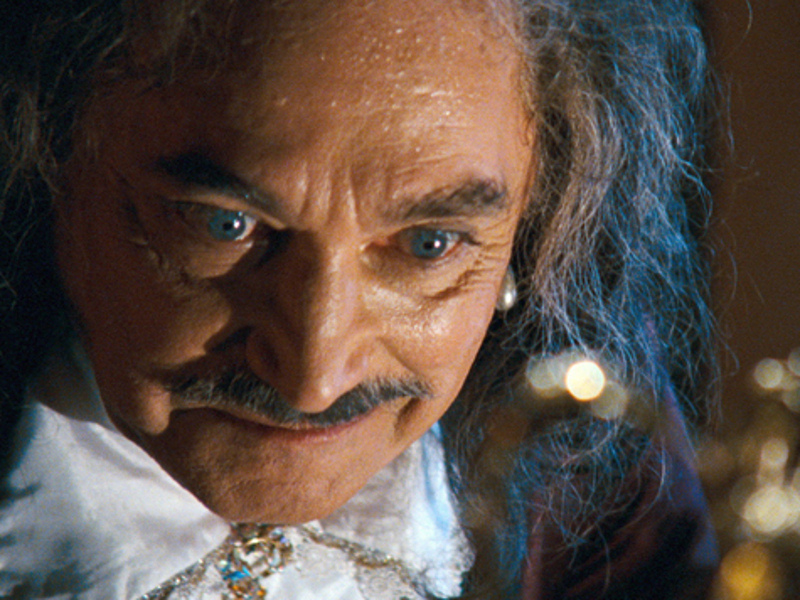 Коренев признает, что он небезгрешен. Он и любил, и страдал... Кадр из фильма «Виват, Анна!».