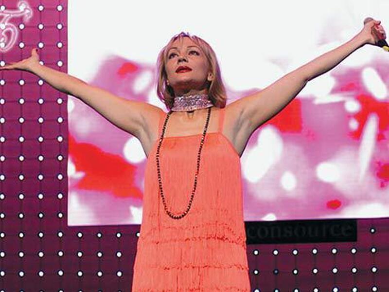 В этом году исполнилось ровно 20 лет с первого выступления Татьяны Булановой, которое состоялось на сцене актового зала Технологического института. С тех пор певица стала уже легендой отечественной эстрады. 
И ей самой этот статус очень нравится.