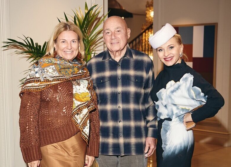 В Москве презентовали современное торгово-выставочное пространство с,панорамными видами на Спасскую башню и Собор Василия Блаженного