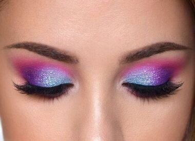 Цветной макияж: как экспериментировать с тенями и подводками