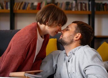 Любовь без возраста: плюсы отношений с мужчиной младше