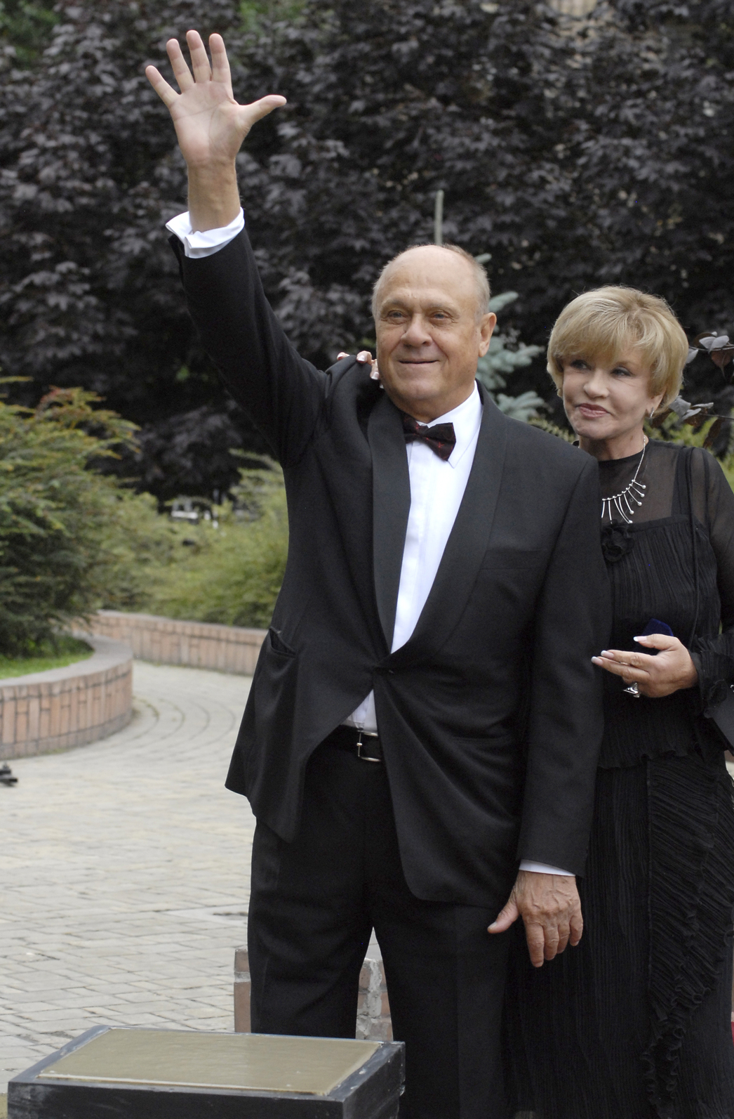 "Мамы больше нет": Юлия Меньшова скорбит о смерти Веры Алентовой