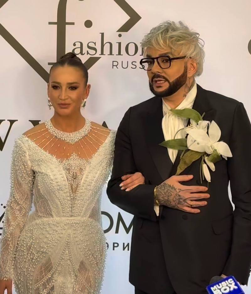 &laquo;Жених и&nbsp;невеста&raquo;: Киркоров и&nbsp;Бузова переполошили гостей светского раута