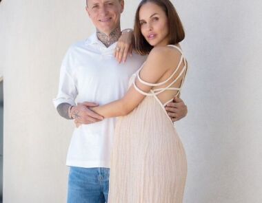 Футболист Павел Мамаев поделился фото из роддома