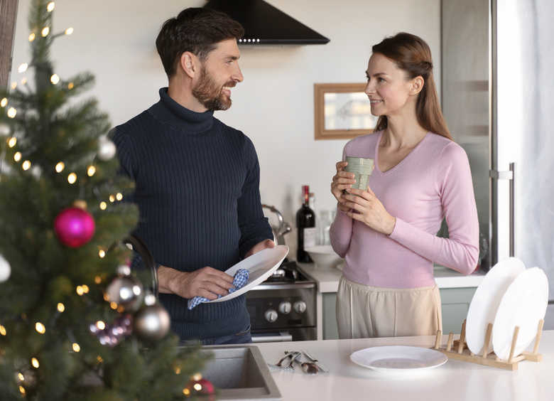 Новый год в стиле минимализма: как организовать праздник скромно и со вкусом