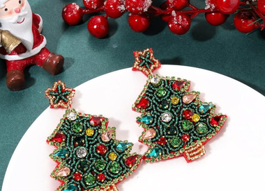 Как выбрать украшение для новогодней ночи по нумерологии