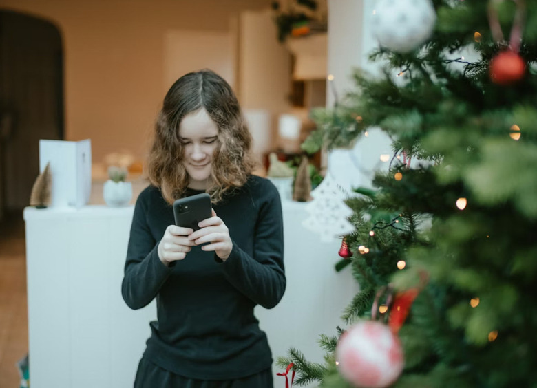 Писать нельзя молчать: стоит&nbsp;ли поздравлять бывшего в&nbsp;новогоднюю ночь
