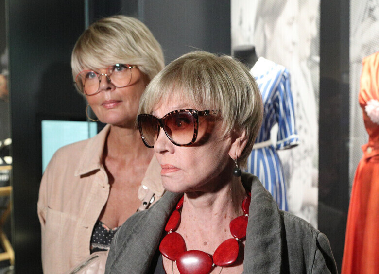 Меньшова прибыла на&nbsp;церемонию прощания с&nbsp;Алентовой: кто еще из&nbsp;актеров приехал