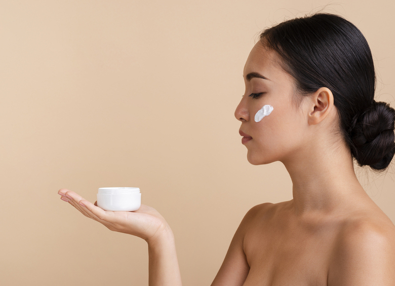 Нейрокосметика: как уход за&nbsp;кожей влияет на&nbsp;мозг и&nbsp;эмоции