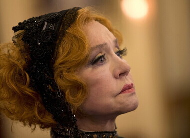 Вера Алентова