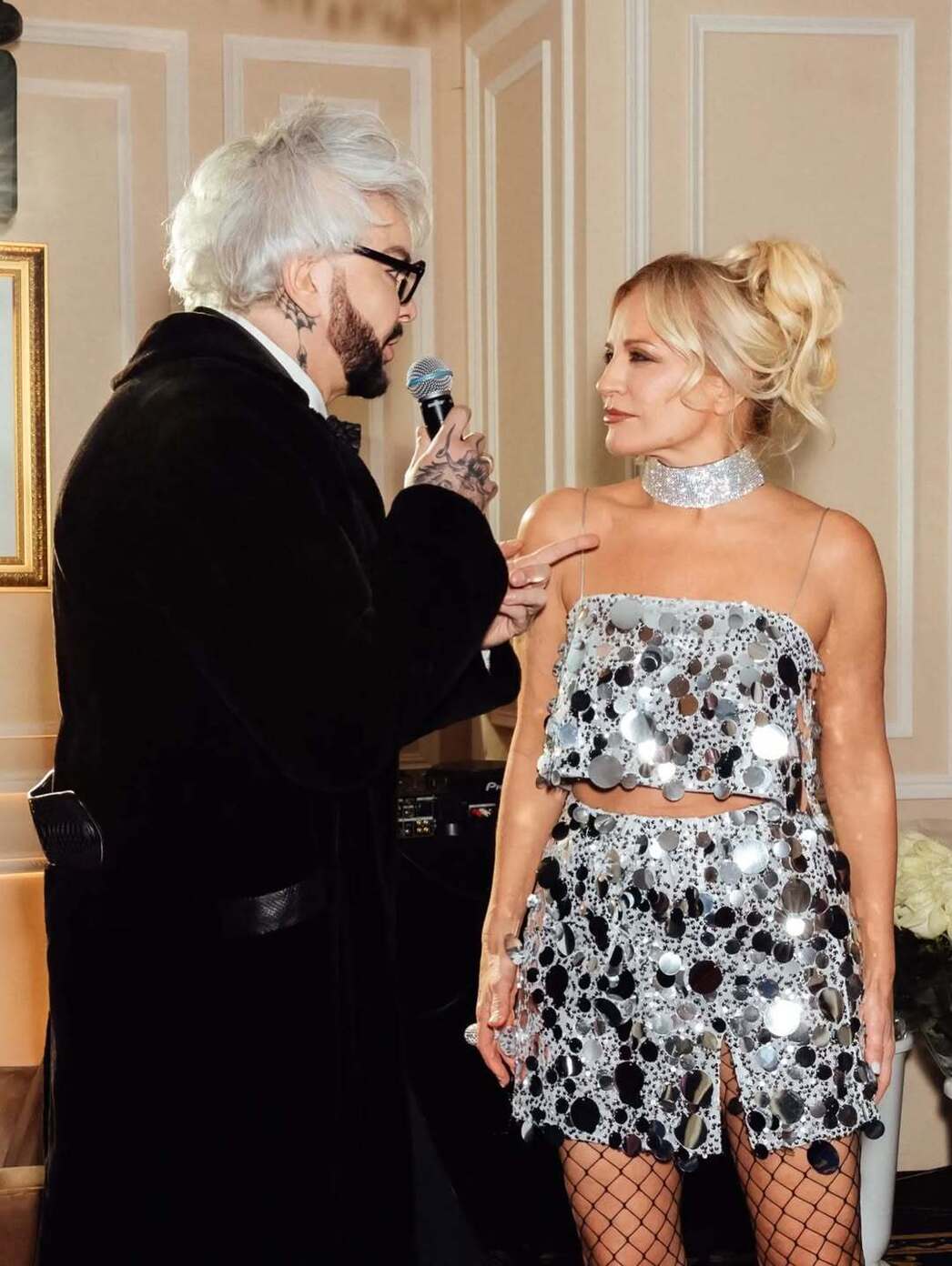 Дождь из лепестков роз и поцелуй Киркорова: вечеринка Шеляговой