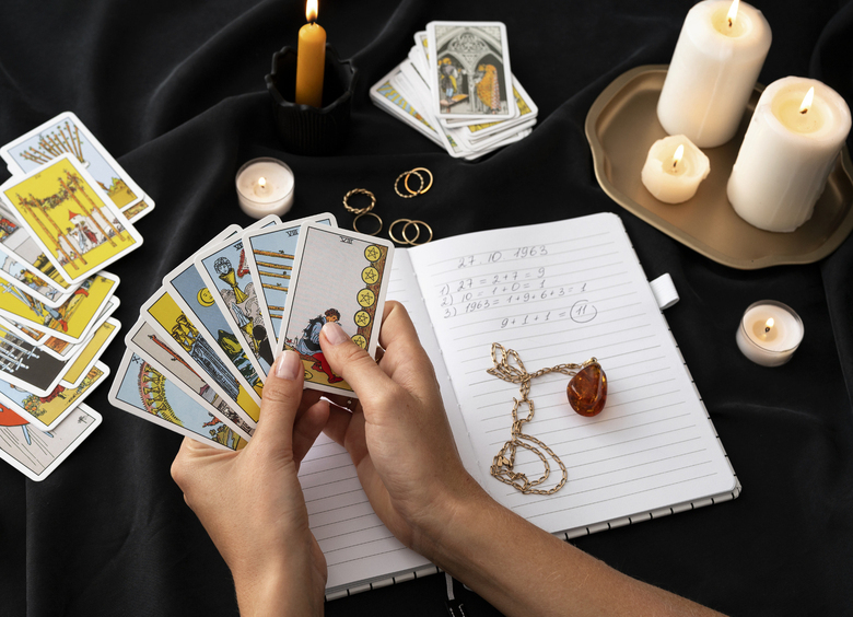 Ваш личный символ 2026-го: какая карта Таро станет талисманом на год?