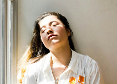 Села батарейка: 5 симптомов дефицита витамина В12 — и как его восполнить