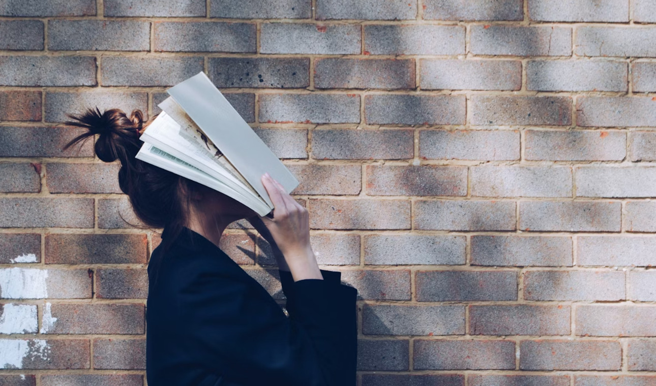 Села батарейка: 5 симптомов дефицита витамина В12&nbsp;&mdash; и&nbsp;как его восполнить