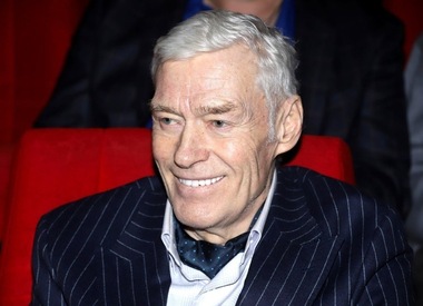 Борис Щербаков отказался от новогодних корпоративов и уехал