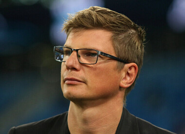 Семейная идиллия у елки: Анна показала Андрея Аршавина с дочкой Евой