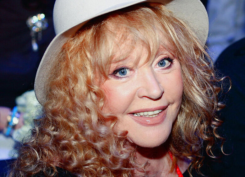 &laquo;Вы&nbsp;с&nbsp;какими глазами сюда вернетесь, столько дерьма вылив на&nbsp;нашу страну?&raquo;: Семенова осудила Пугачеву