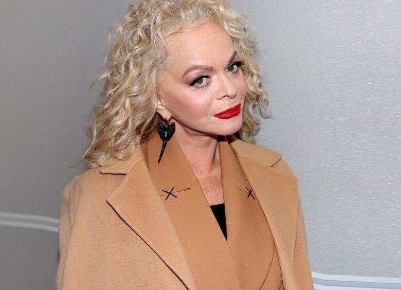 Лариса Долина завершила масштабную перевозку вещей из&nbsp;квартиры в&nbsp;Хамовниках