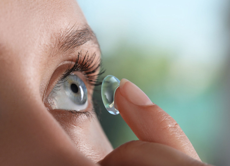 Глаз-алмаз: как выбрать контактные линзы по&nbsp;возрасту и&nbsp;вашим потребностям