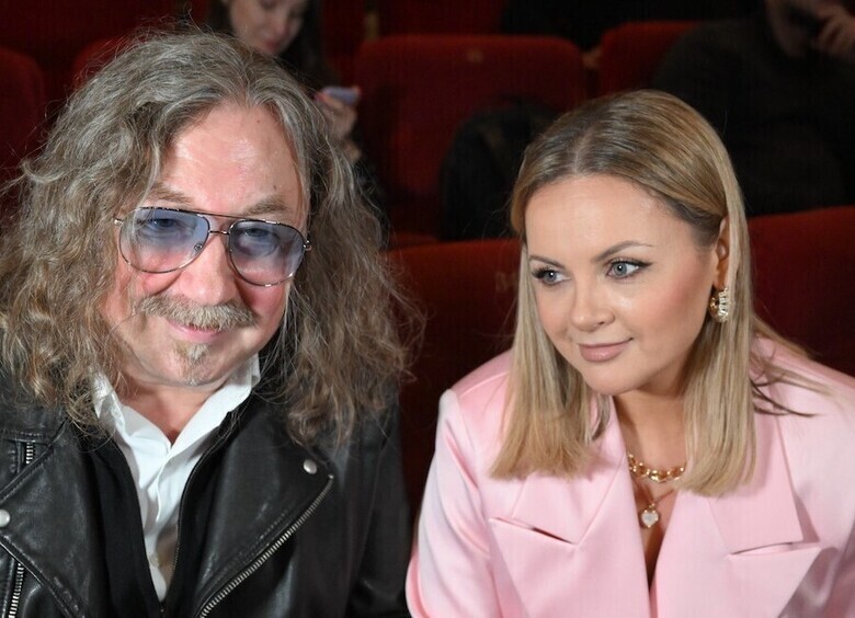 Юлия Проскурякова пожаловалась на&nbsp;лишние килограммы: &laquo;Ужас!&raquo;