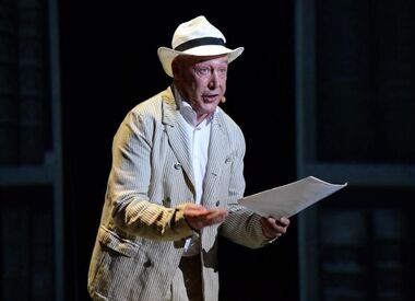 Съемки сериала-антиутопии с Михаилом Ефремовым отложены на неопределенный срок