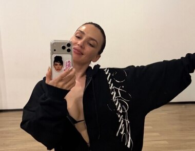 41-летняя Ольга Серябкина показала фигуру в бикини – певица в отличной форме