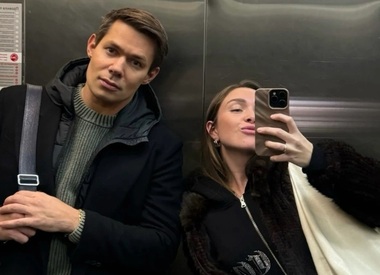 Служебный роман подтвержден: Стас Пьеха и его стилистка попали в объектив