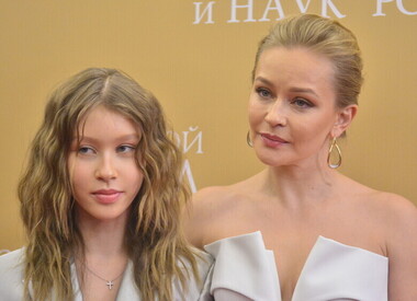 Анна и Юлия Пересильд