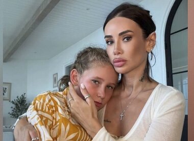 «Пахать приходится всем, даже соседке»: Айза — о подготовке сына к поступлению в ВУЗ